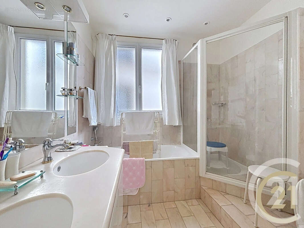 Appartement 123 m² à Paris-11e  - photo 17