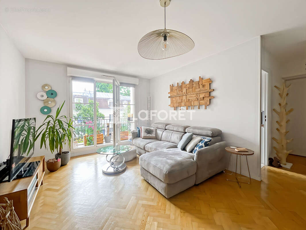 3 pièces traversant avec balcon, parking et cave - dpe b - photo 2