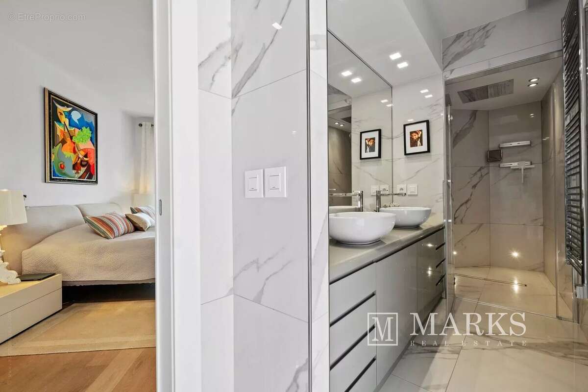 Appartement de luxe à 2 chambres avec grande terrasse et vue sur la mer - photo 19