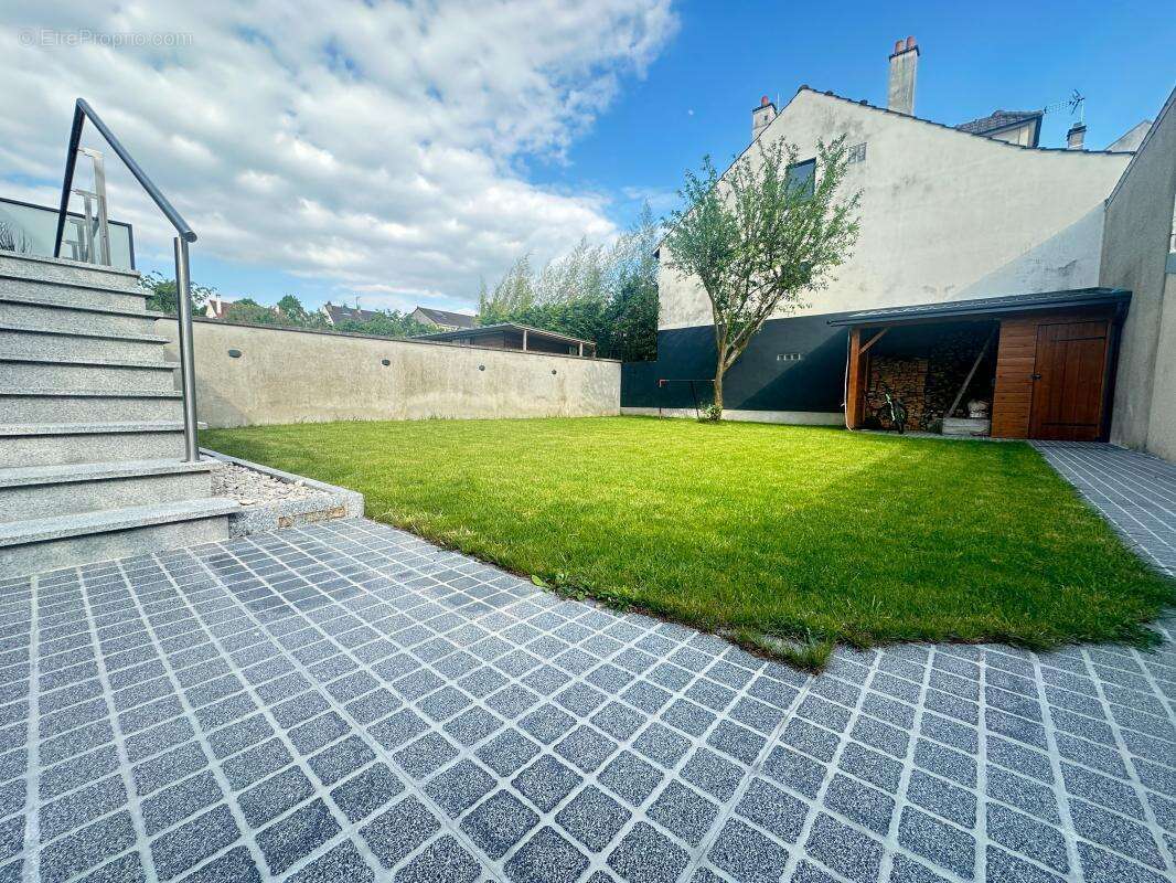 Maison à LE PLESSIS-TREVISE