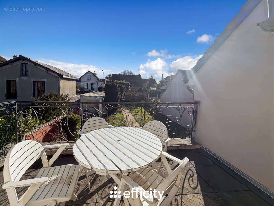 Maison à VILLIERS-SUR-MARNE