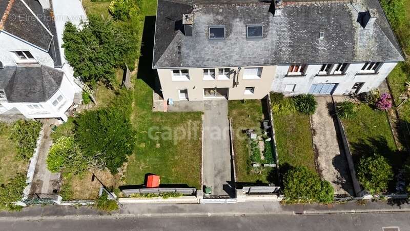 Maison à CARHAIX-PLOUGUER