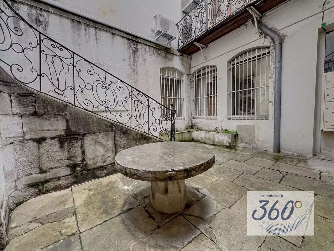 Appartement à LONS-LE-SAUNIER