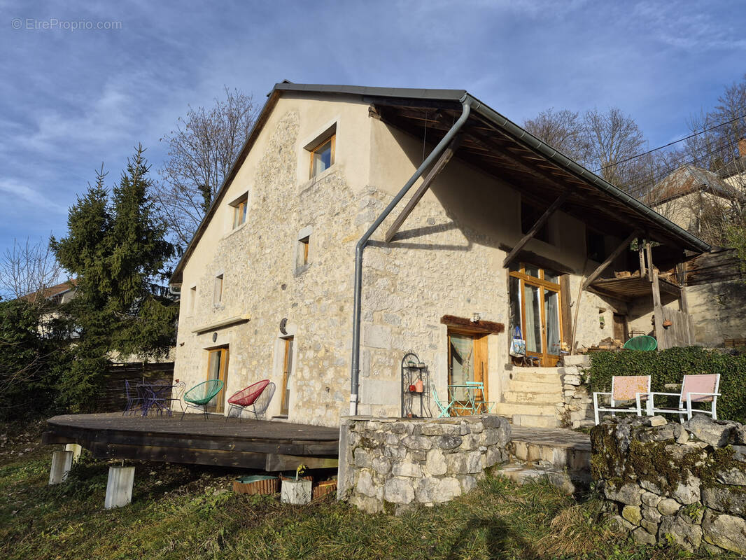 Maison à SUTRIEU