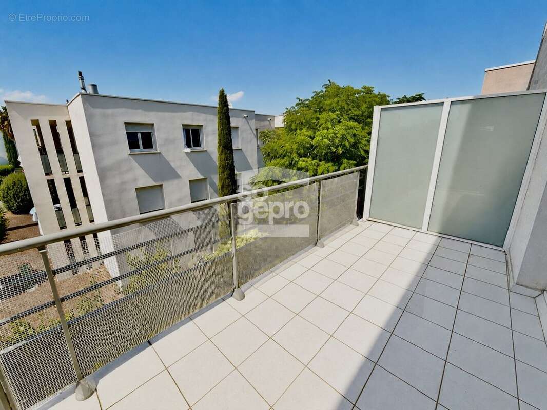 Réf : 2297 - Vente 2 Pièces avec terrasse et parking à Agde secteur les Cayrets ! - photo 6