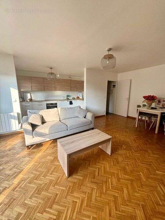 SEJOUR - Appartement à ANNEMASSE