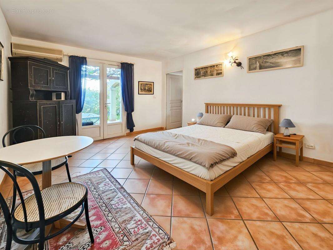 Maison à UZES