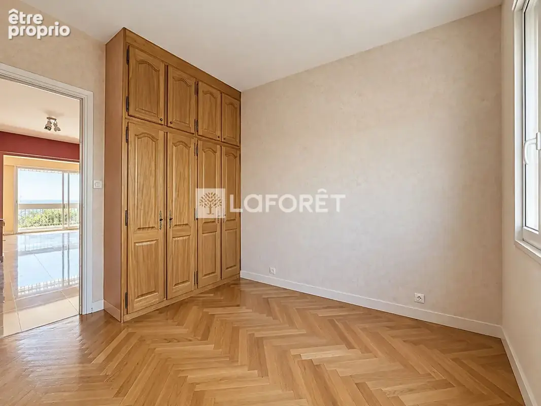 Chemin du Bois - APPARTEMENT COUP DE COEUR -Rillieux La Pape - 5 pièces 95 m² - photo 10