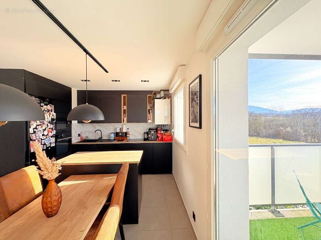 Appartement à SEYNOD