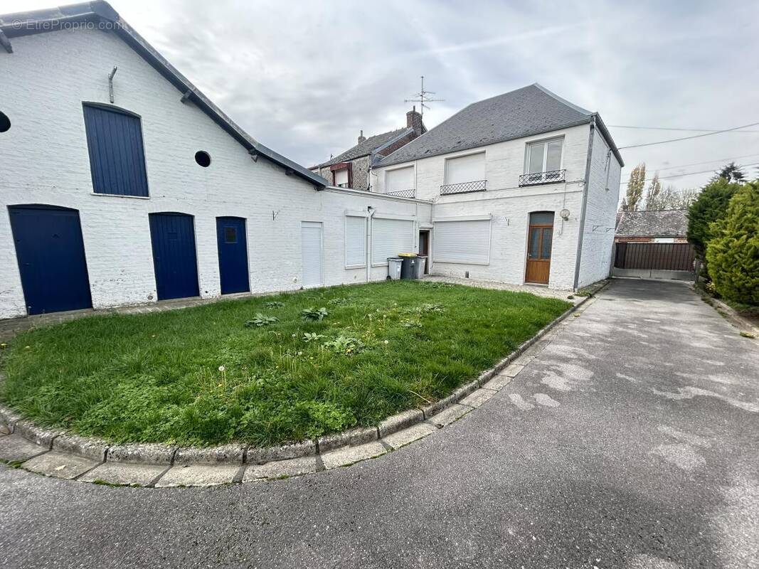 Maison 194 m² à Walincourt-Selvigny  - photo 1