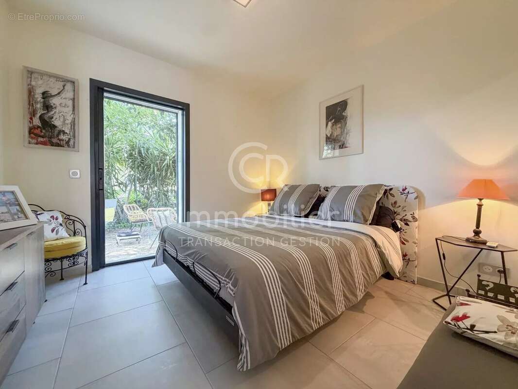 Cannes - Croix des Gardes - Maison neuve T3 - photo 11