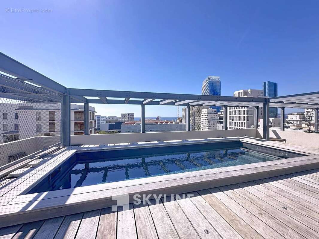 Appartement à MARSEILLE-3E