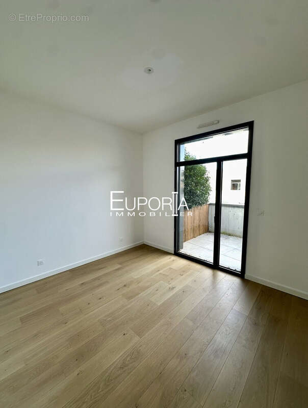Appartement à TASSIN-LA-DEMI-LUNE