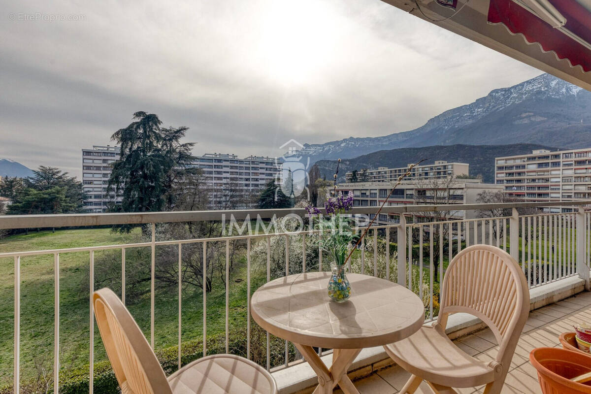 Appartement à ECHIROLLES