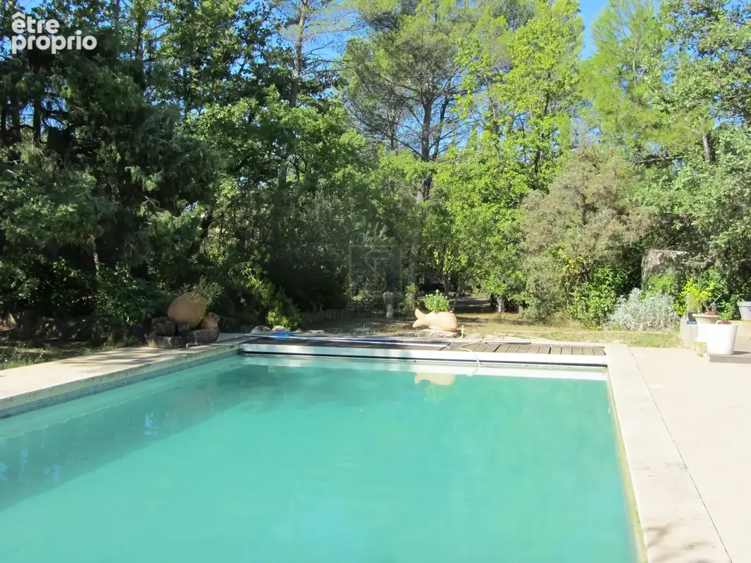 Draguignan villa 6 pieces-piscine et garage sur terrain de 1,2 ha - photo 4