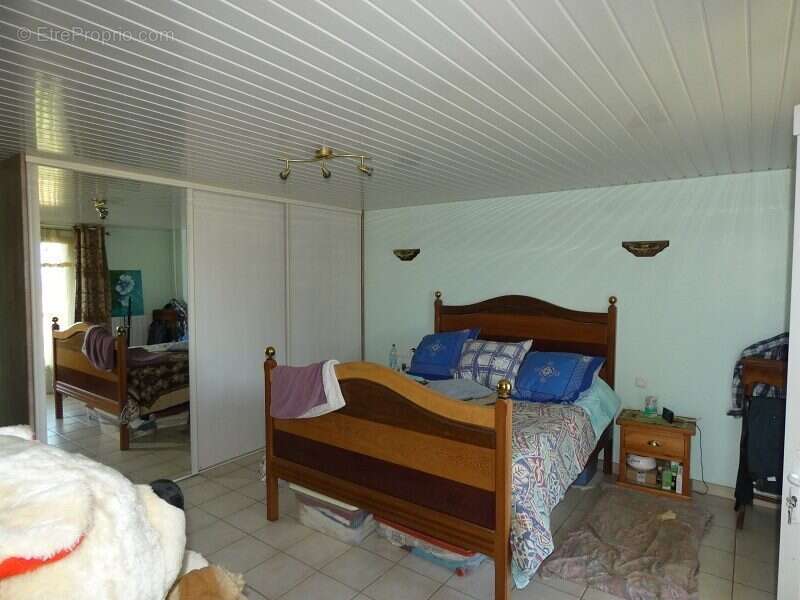 Maison à MONLAUR-BERNET