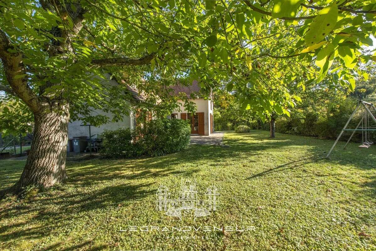Maison à SAINT-SAUVEUR-SUR-ECOLE