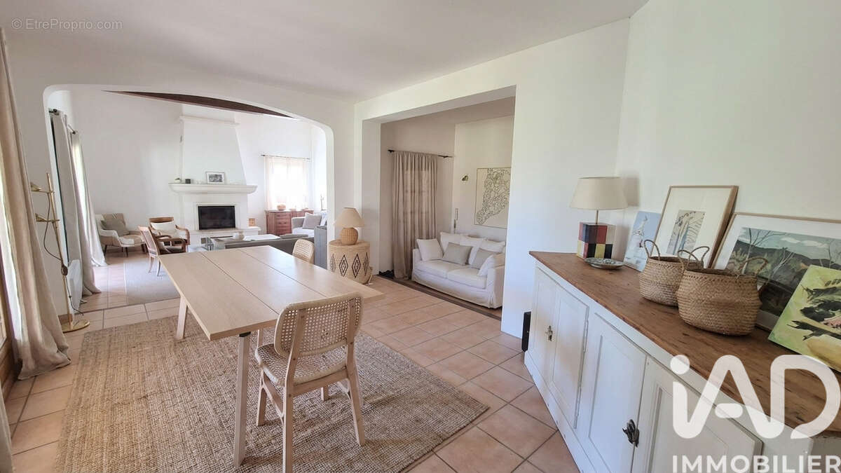 Photo 4 - Maison à EGUILLES