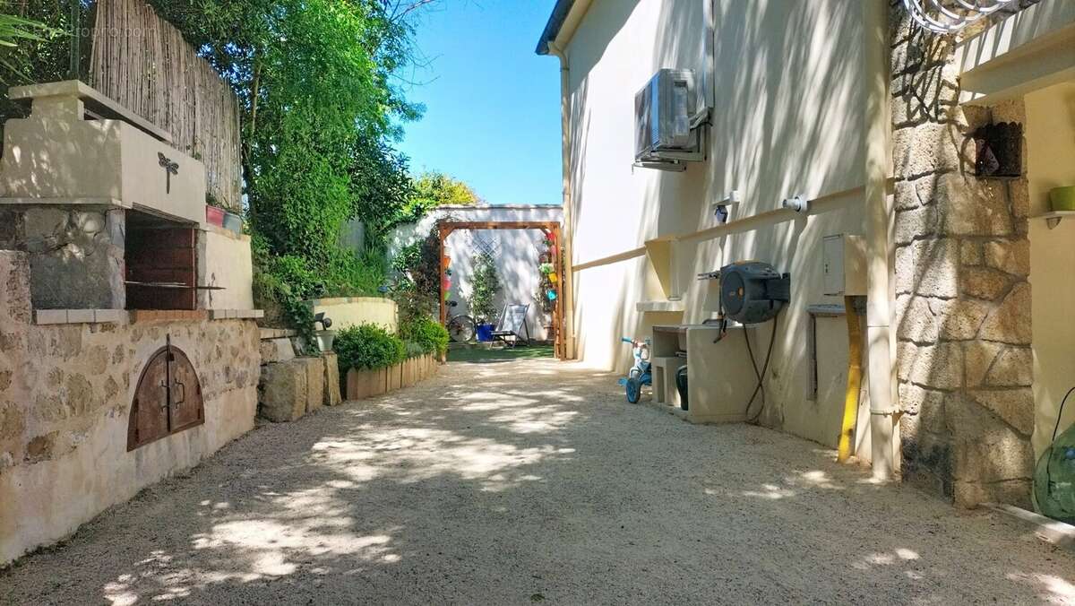 Maison à FABREGUES