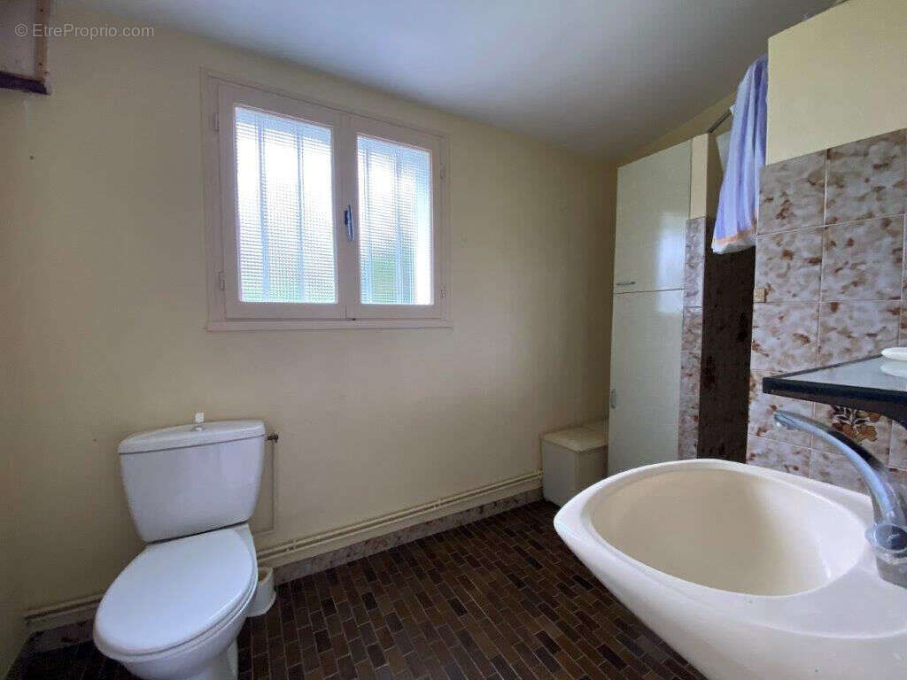 Maison à MAREAU-AUX-BOIS