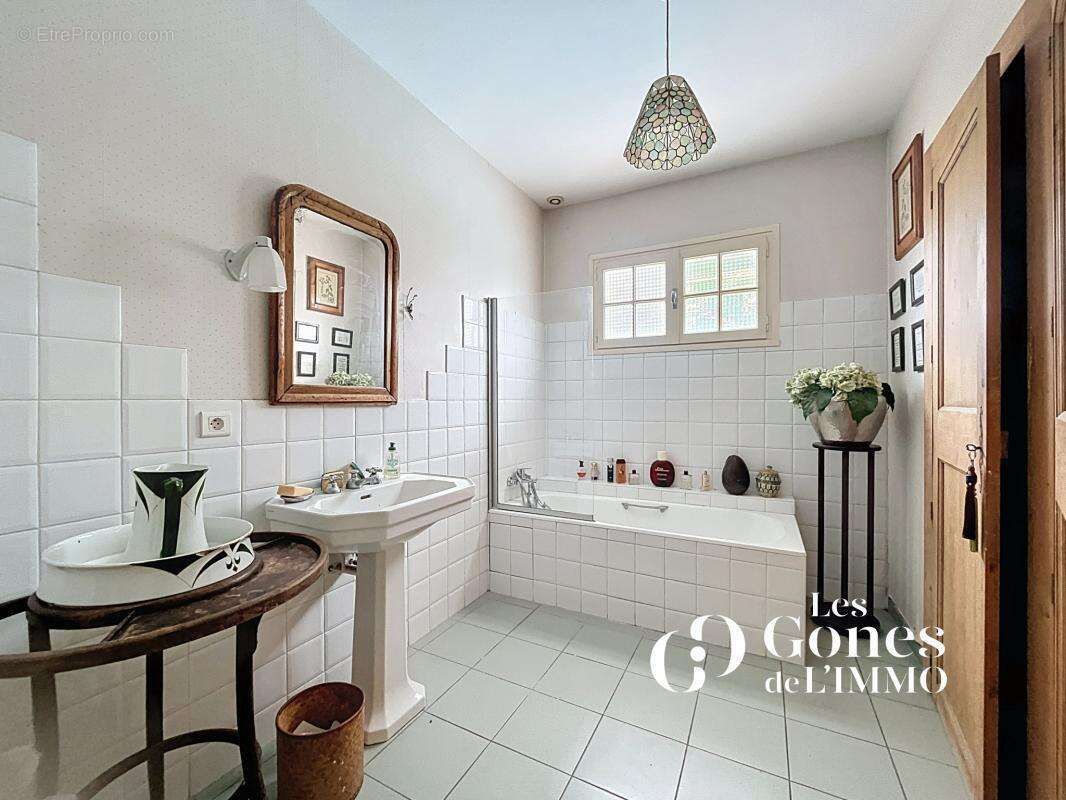 Maison à FRANCHEVILLE