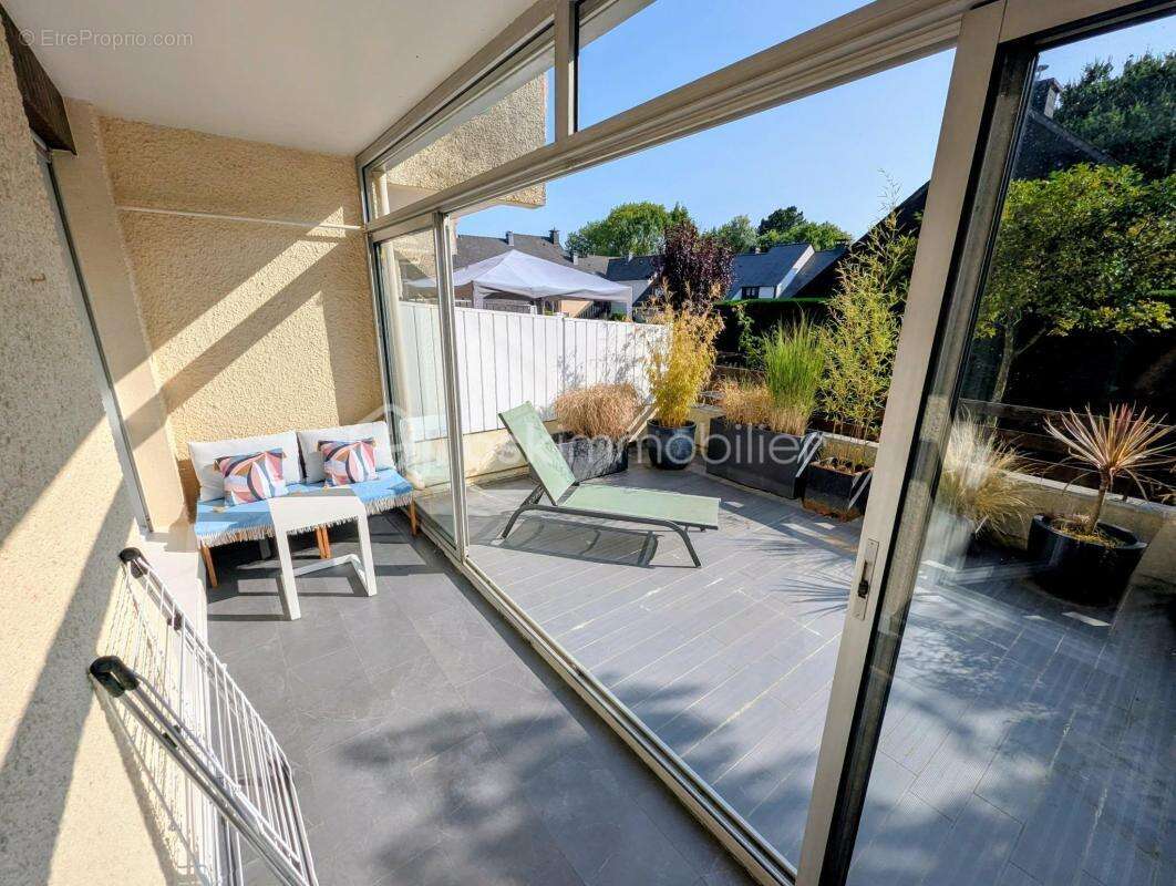 Appartement en RDC avec un grand balcon / extérieur et garage situé à FOUGERES 35300 - photo 8