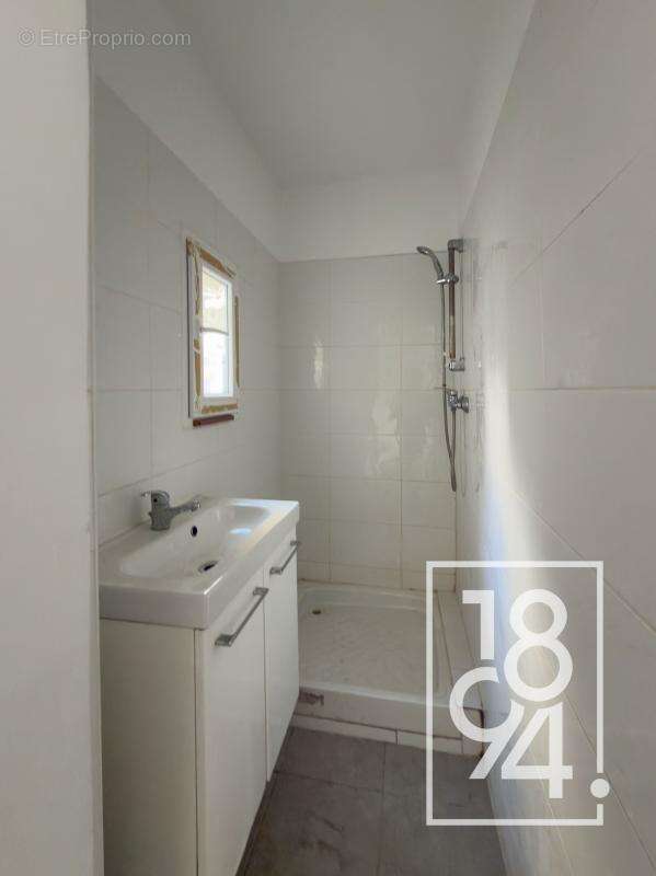 Appartement à MARSEILLE-1E