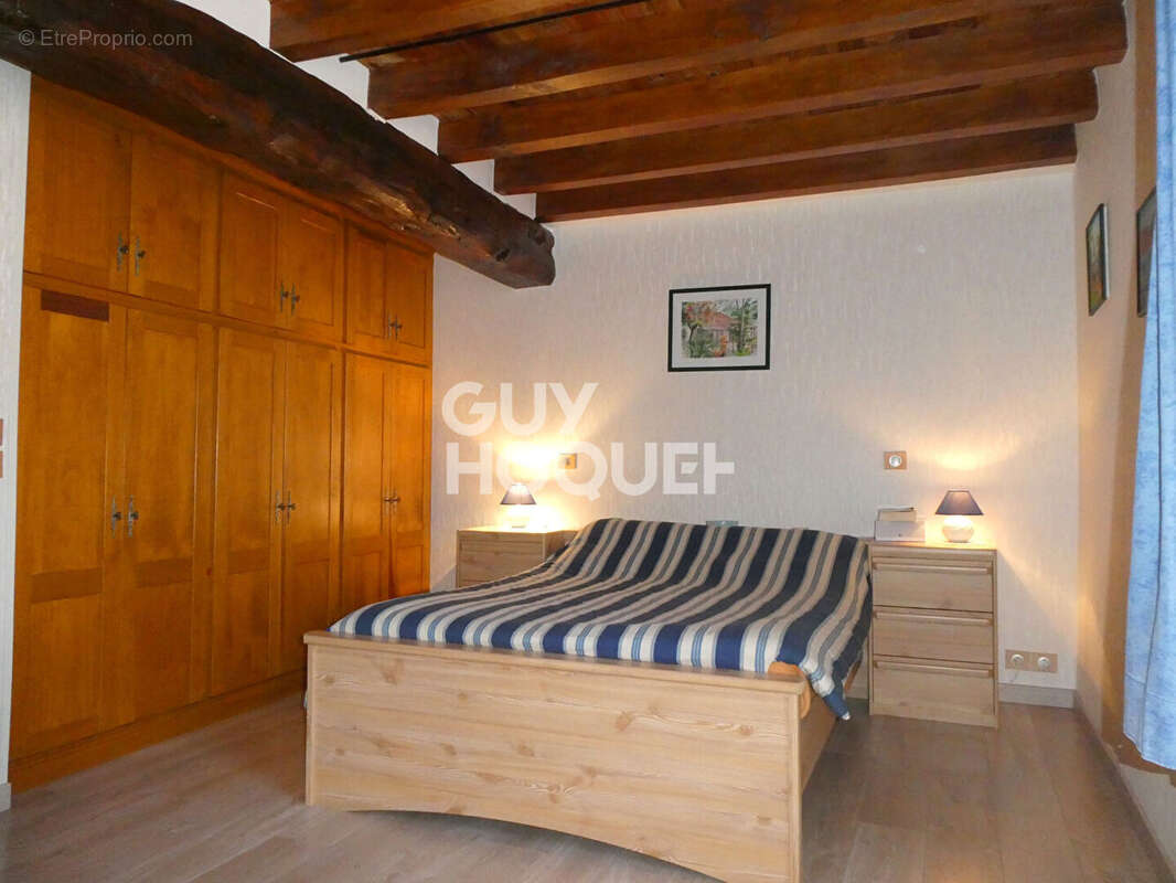 Maison à CHEMILLY-SUR-YONNE