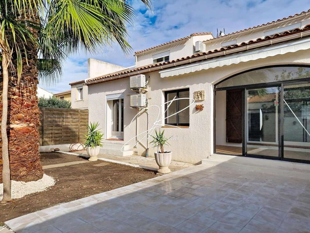 Photo 2 - Maison à SAUVIAN