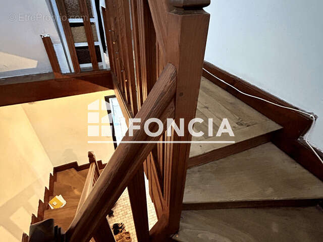 Maison à SAINTE-LIVRADE-SUR-LOT