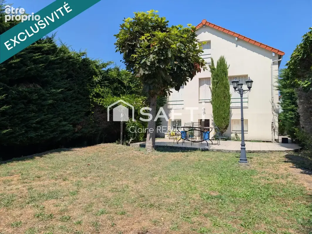 Photo 1 - Maison à LIVRY-GARGAN