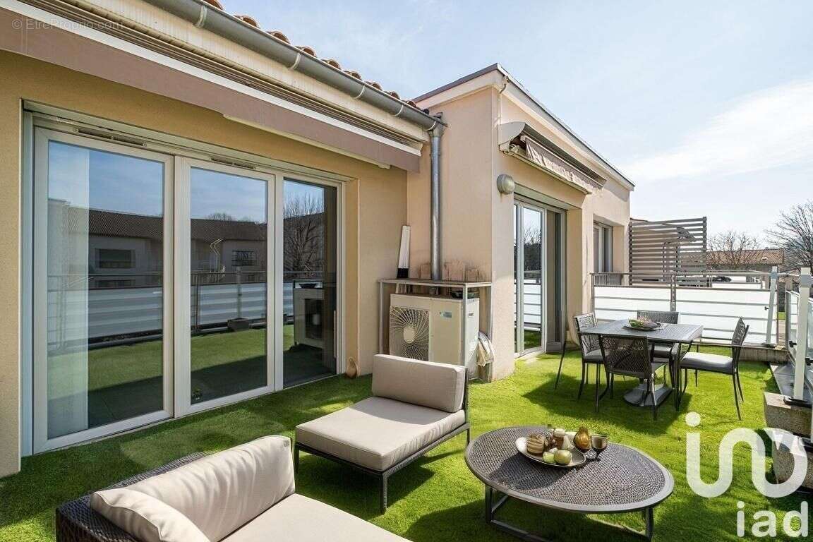 Photo 2 - Appartement à GENAS