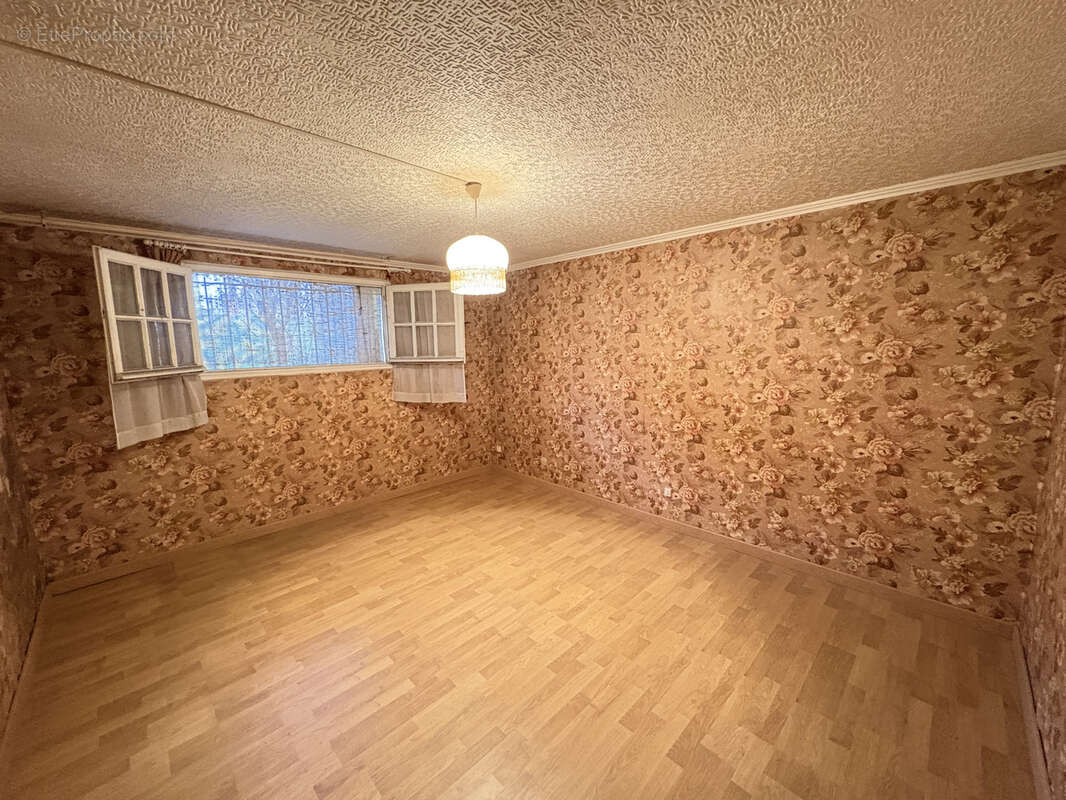 Maison à LA TALAUDIERE