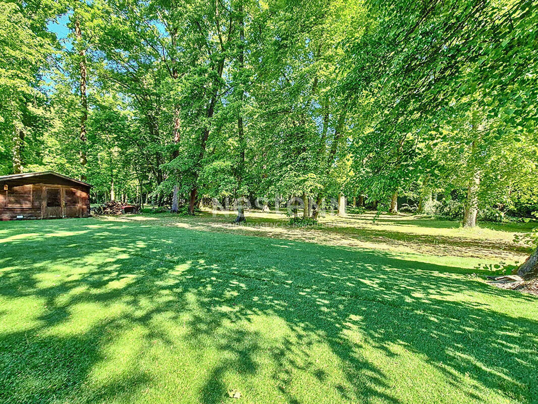 Maison Lamorlaye 7 pièce(s) 226 m2, parc 4000 m² avec piscine chauffée - photo 2