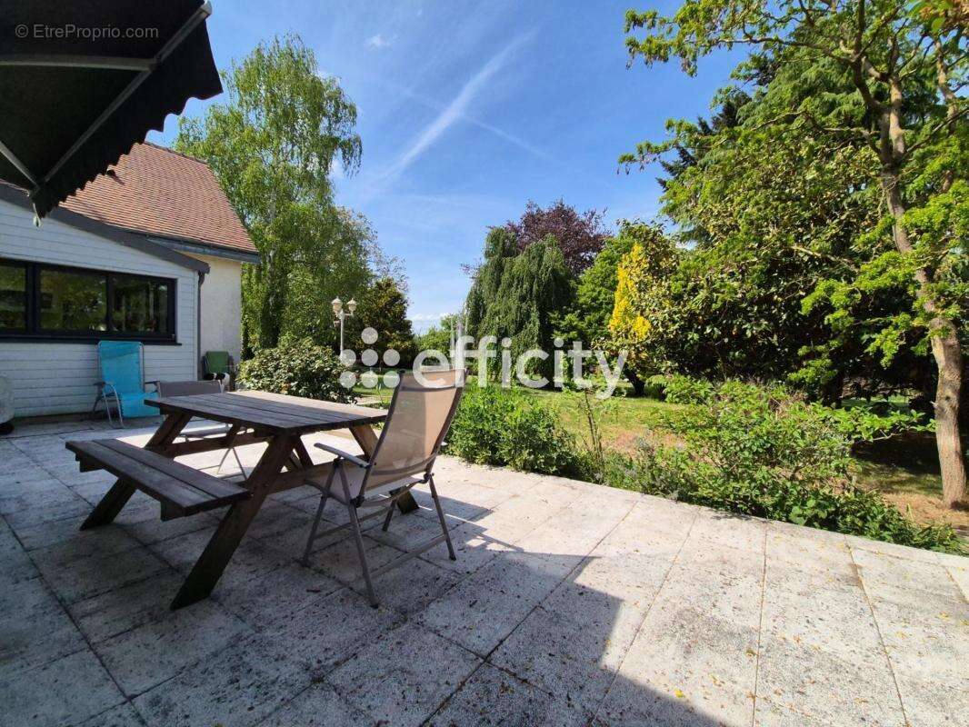 Maison 199 m² à Chedigny  - photo 3
