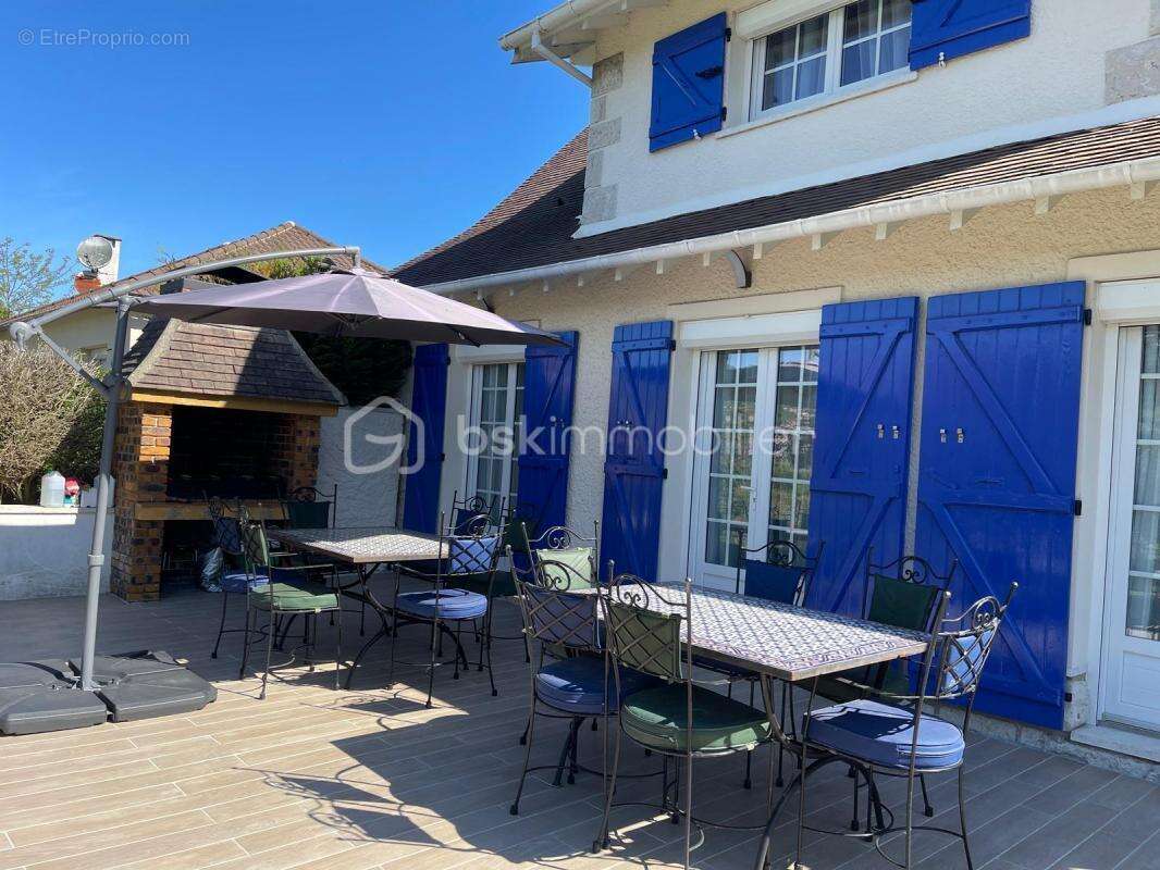 Maison à LIMETZ-VILLEZ