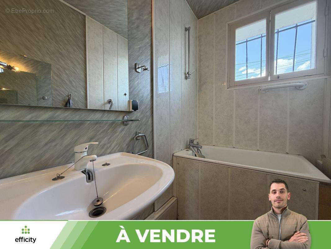 Maison 72 m² à Migne-Auxances  - photo 8