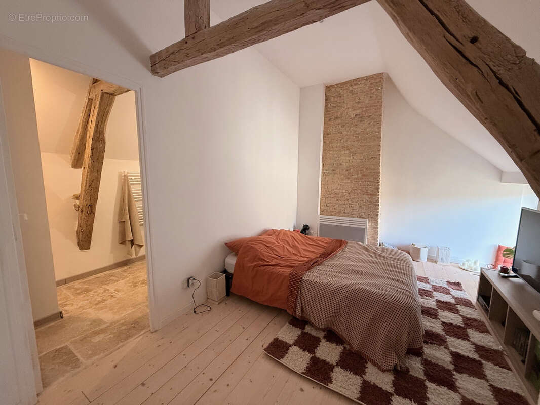 Maison à HOUDAN
