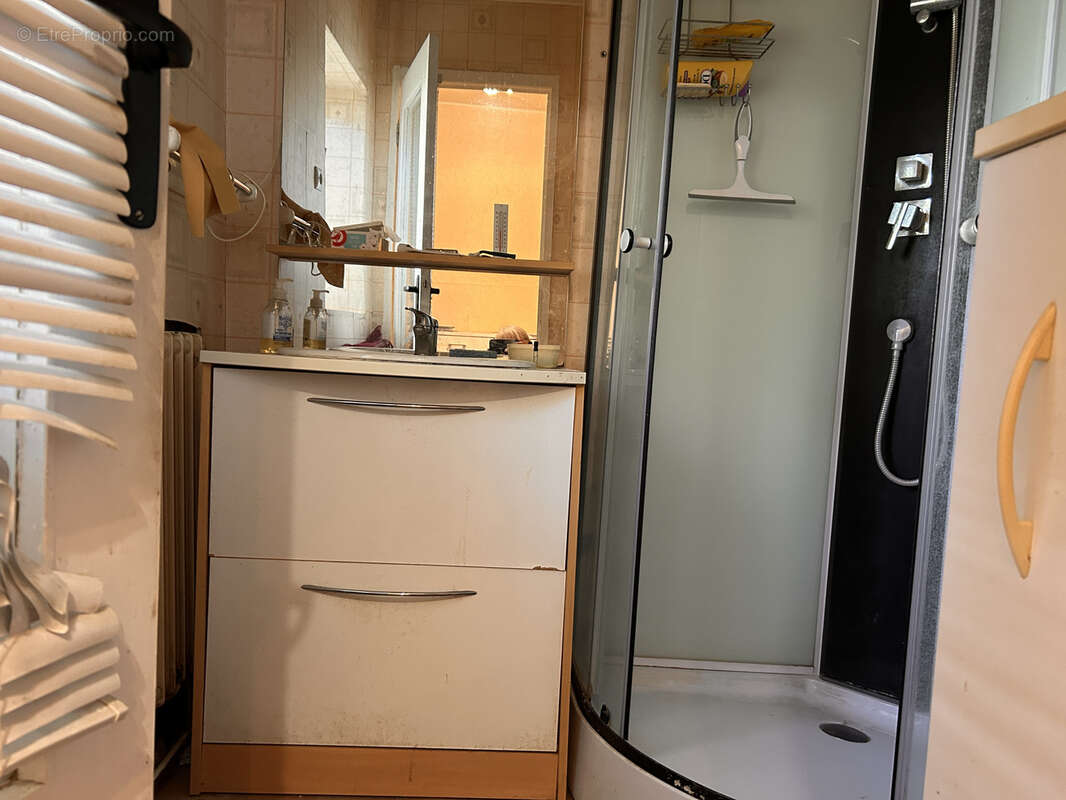 Maison à LA PEROUILLE