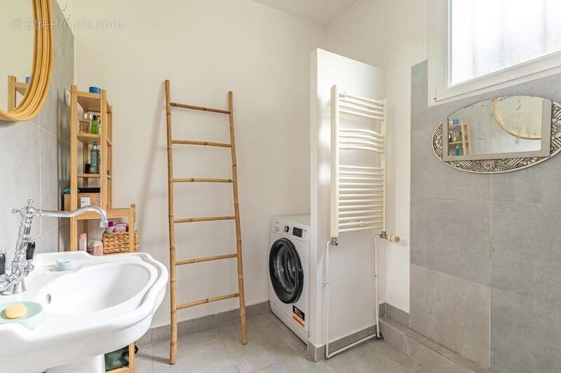 Appartement à BOIS-COLOMBES