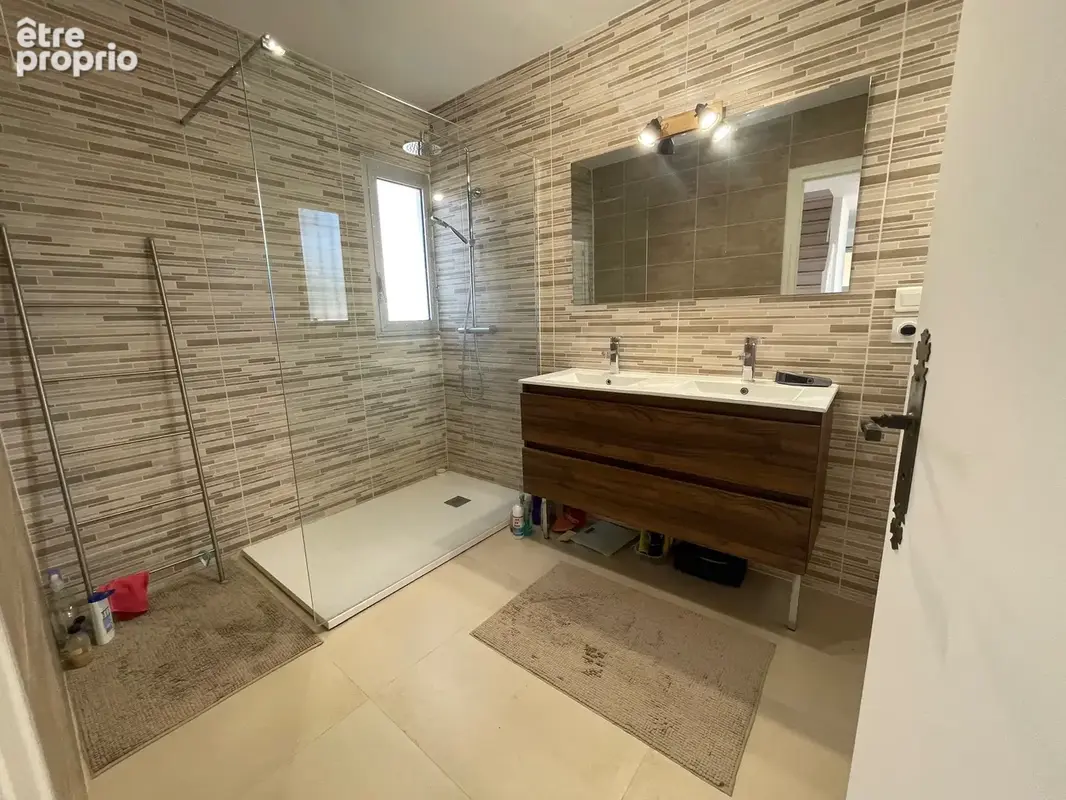 Vente Villa en première ligne du Lac, 66180 Villeneuve de la Raho. - photo 10