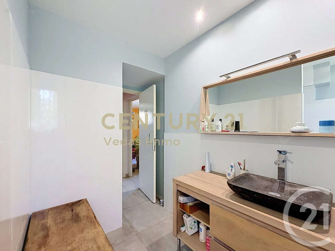 Maison 176 m² à Laverune  - photo 16