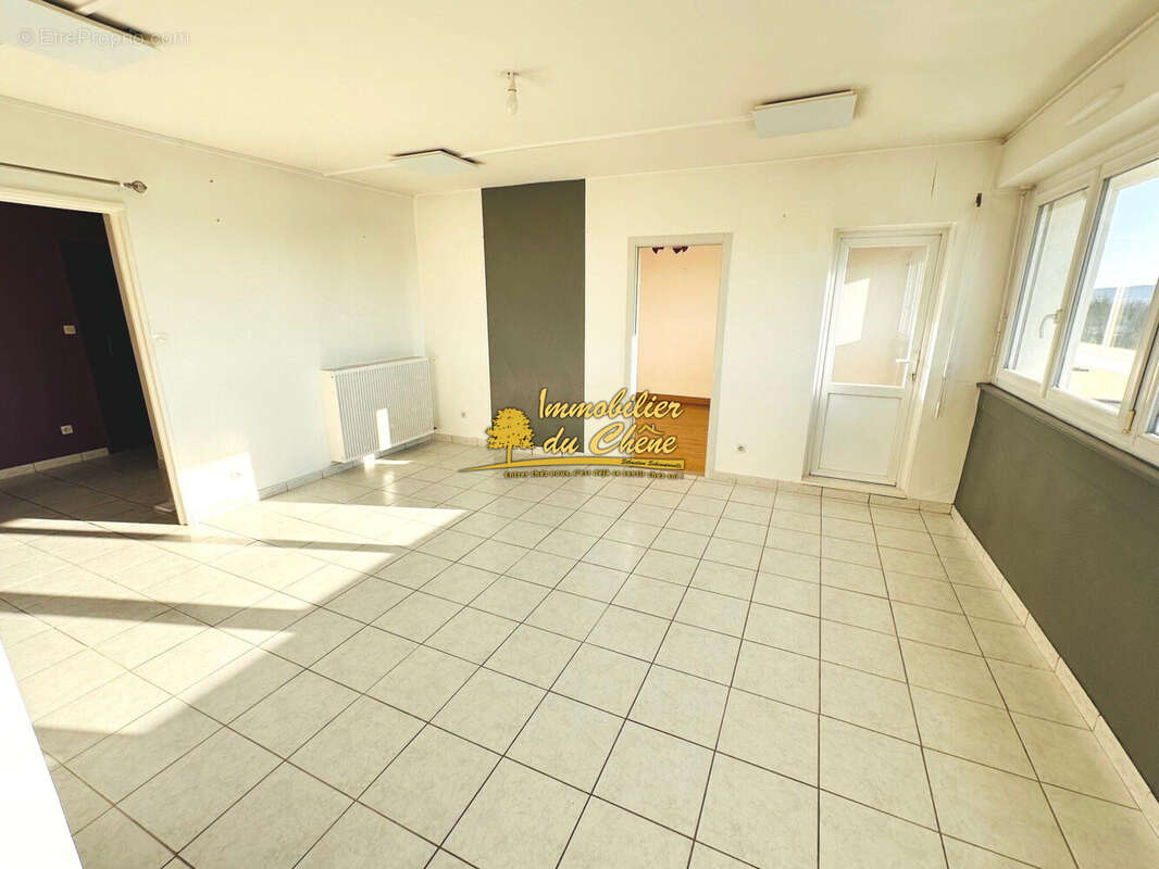 Appartement à LUXEUIL-LES-BAINS