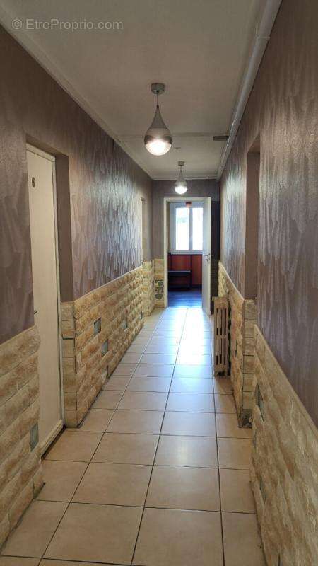 Appartement à BESSINES-SUR-GARTEMPE