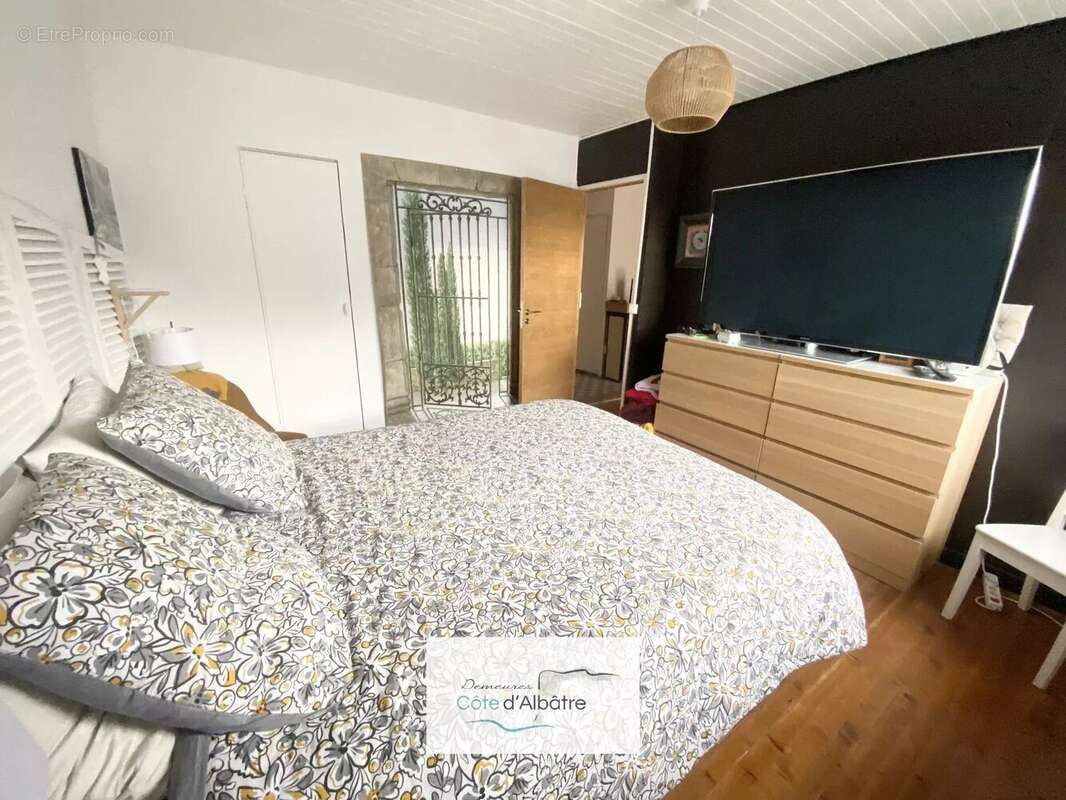 Maison à SOTTEVILLE-SUR-MER