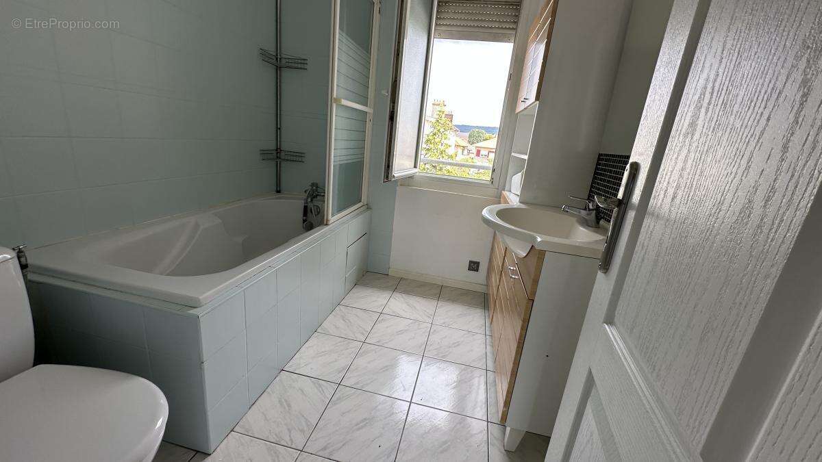 Maison à BELLEVILLE