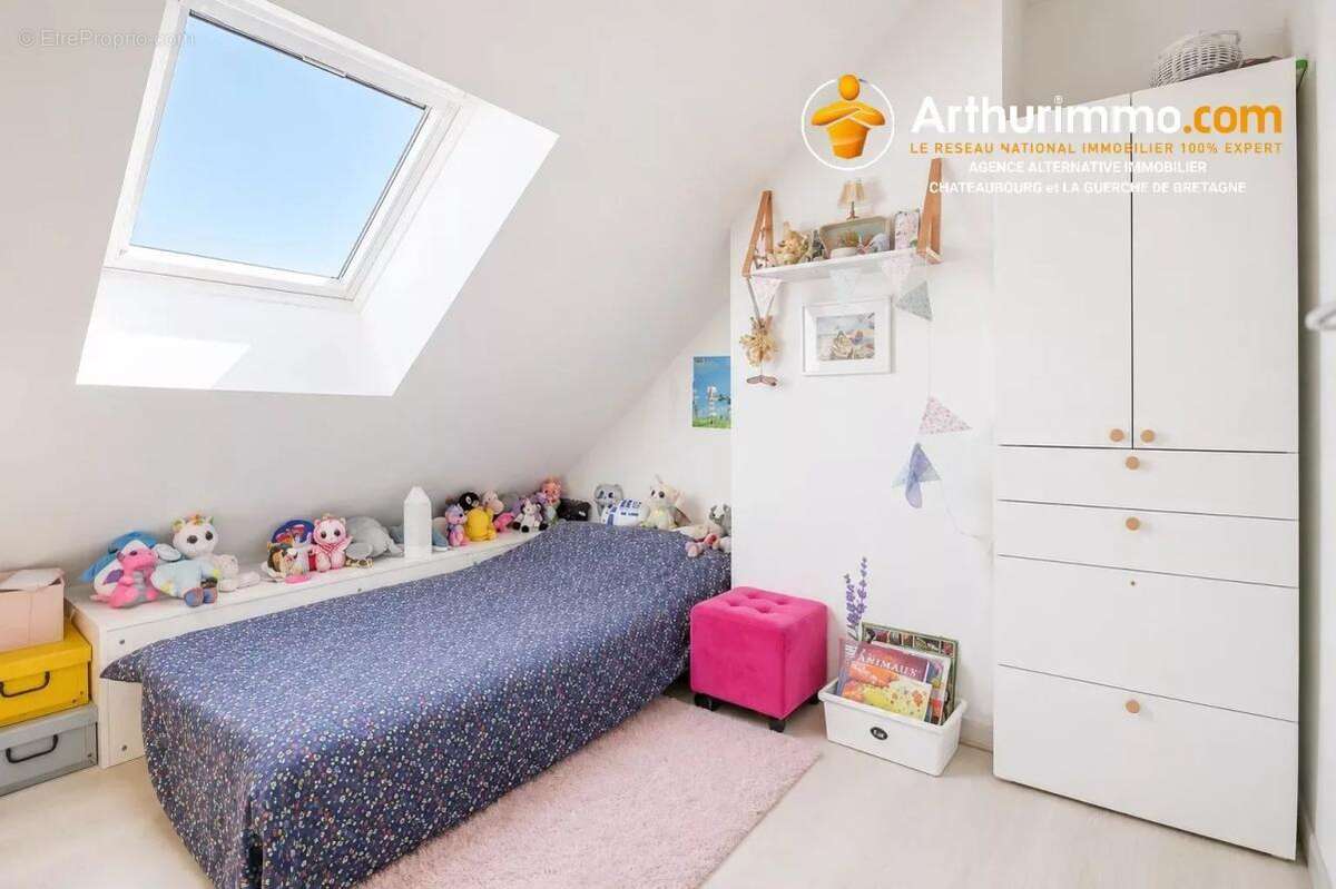 Votre futur cocon familial vous attend à Châteaubourg ! - photo 12