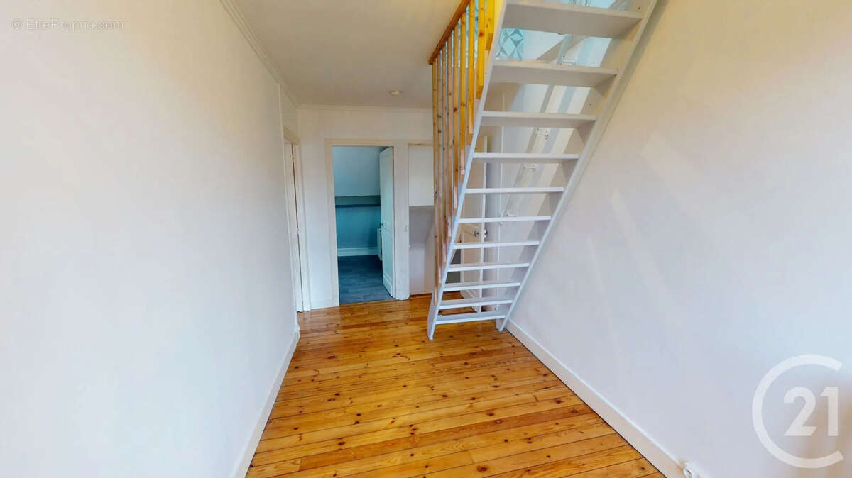 Maison à SAINT-QUENTIN