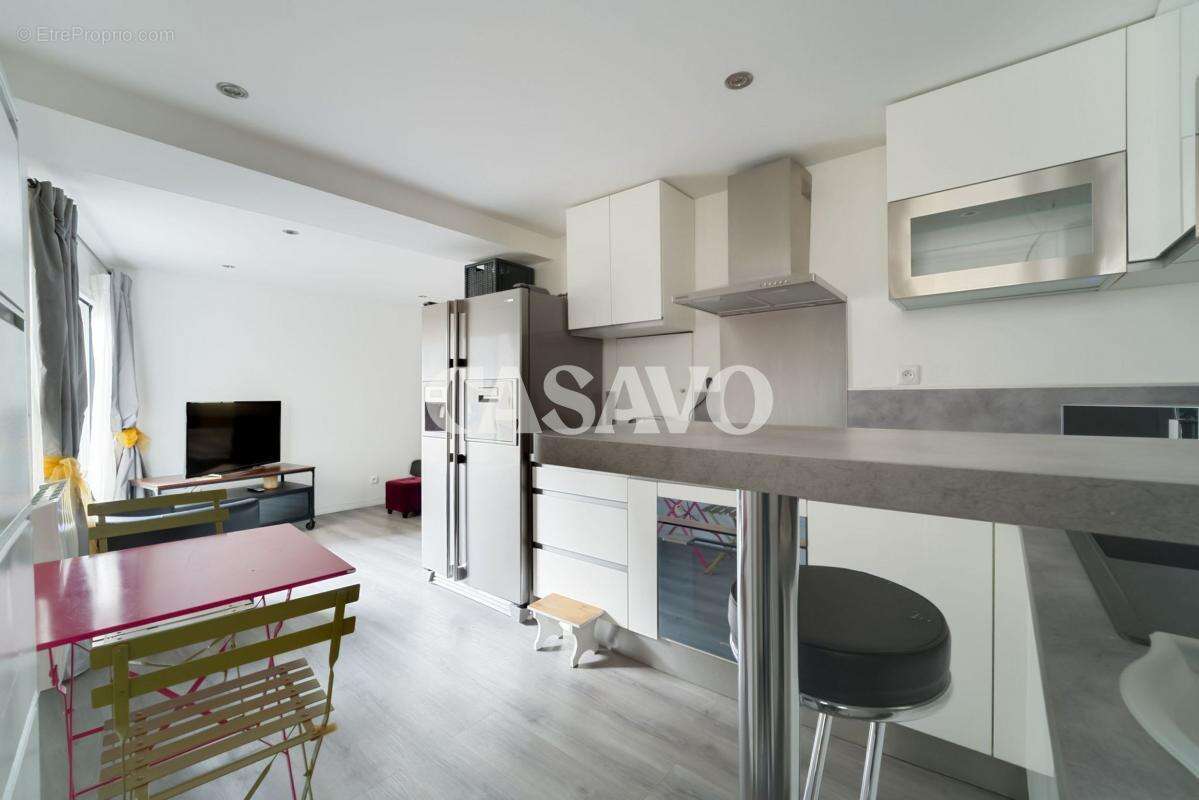 Appartement à PARIS-18E