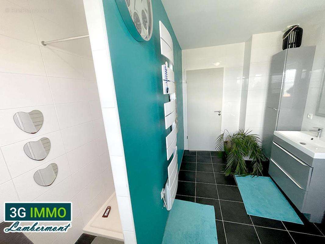 Maison à COSNES-ET-ROMAIN